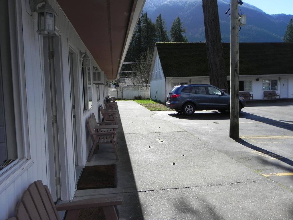 Skagit Motel Hope Eksteriør bilde